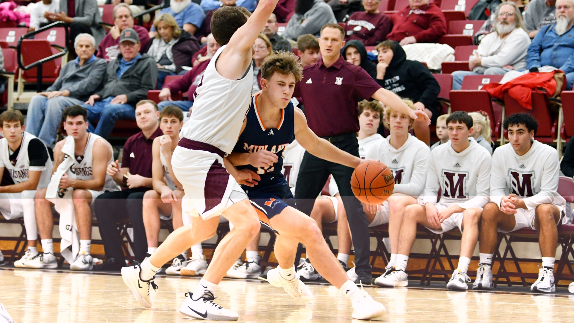 Men's Basketball - Midland University