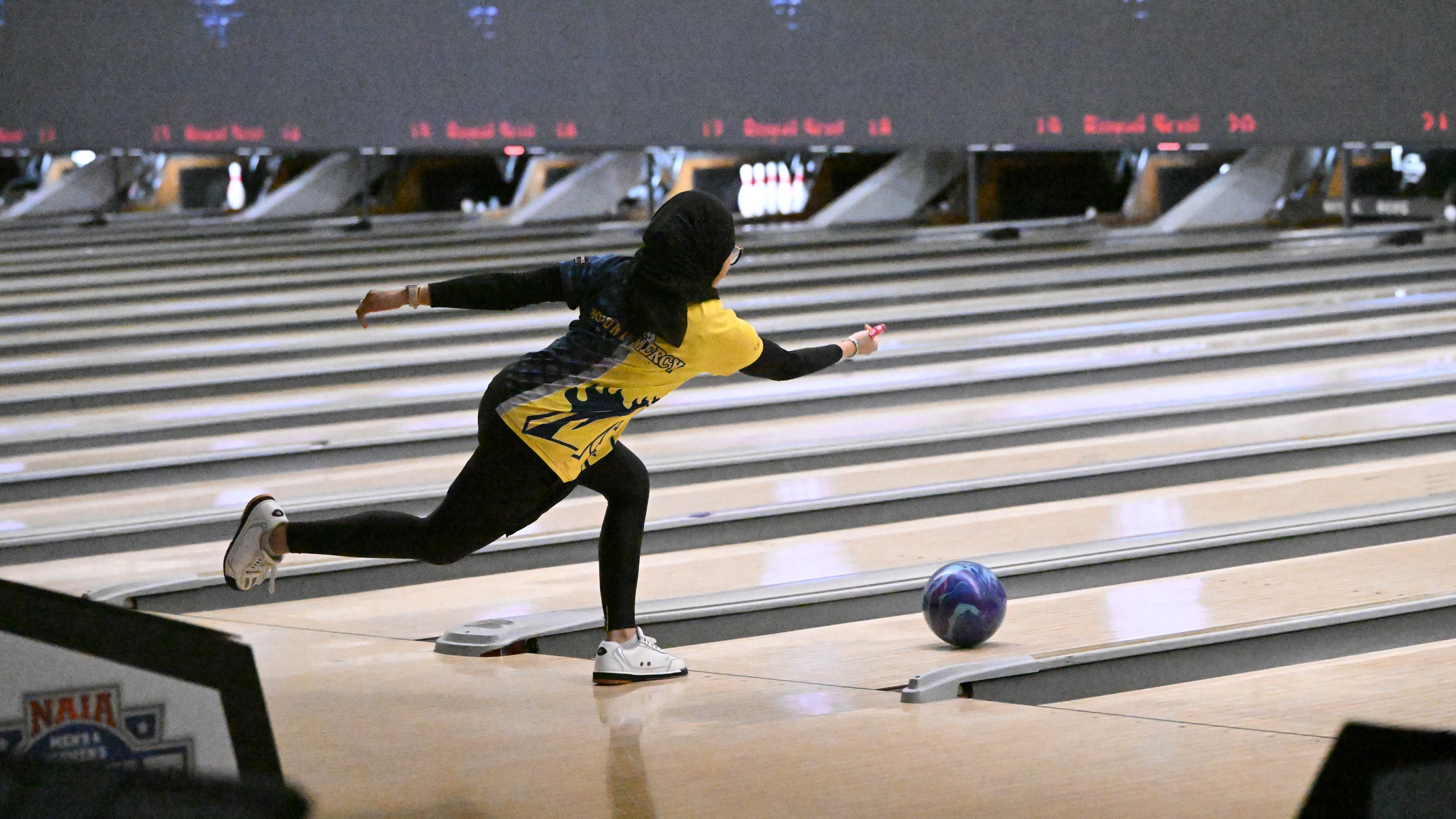 Mount Mercy (Iowa) was one of three top seeds to advance in the Mega Match bracket.