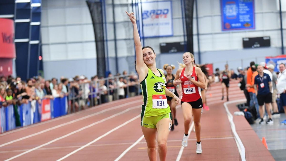 Emeline Delaville Claims Top Time in NAIA in the 800m