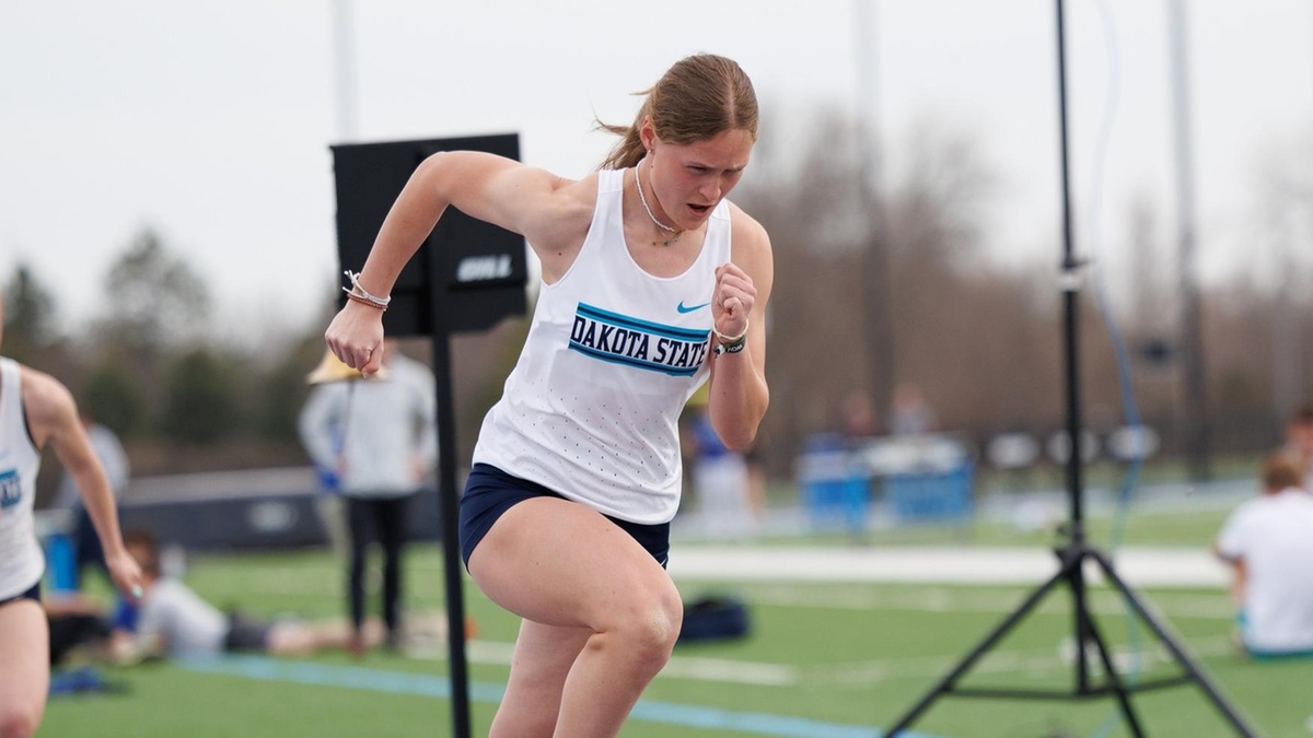 Amelie Stein Sets New PR for Women's Field Athlete of the Week Honors