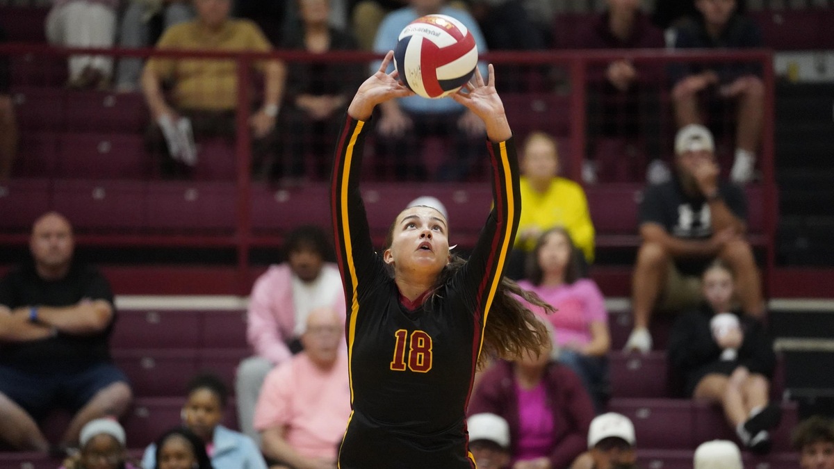 Silvia Albani helped Park (Mo.) to a 2-0 week