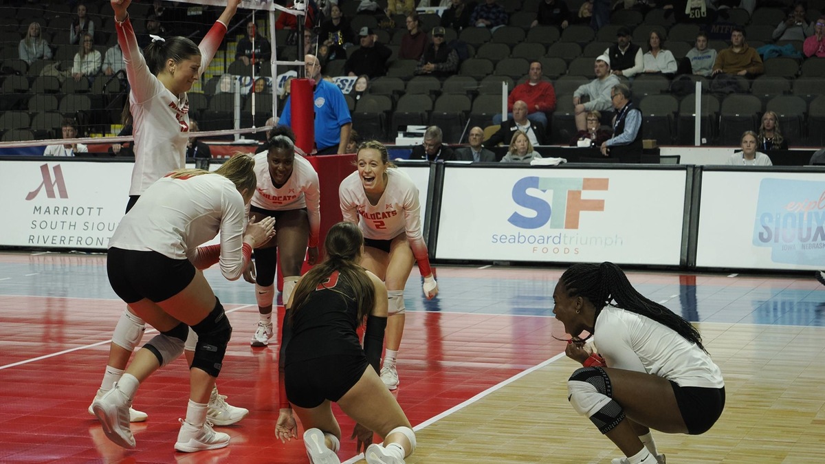 No.1 Defeated by Two-Time Defending National Champions in Five