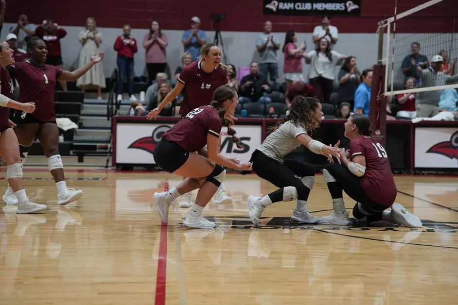 Mobile (Ala.) moves into Top 25 for first time since 2010